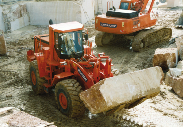 Doosan Mega 500
