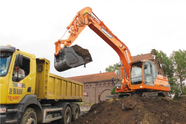 Doosan DX180LC