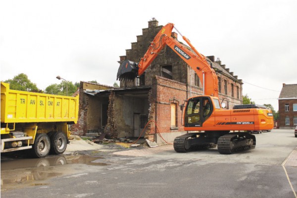 Doosan DX255LC
