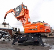 Doosan DX 210W MATERIAL HANDLING